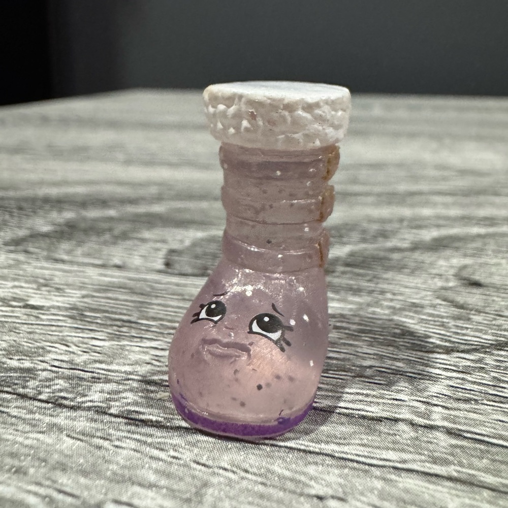 Shopkins | Shoes: Crystal Glitz Cute Boot (2-112) - Mini Collectible Figure